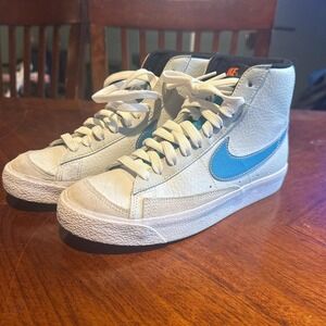 Nike Blazer Mid '77 white and blue
